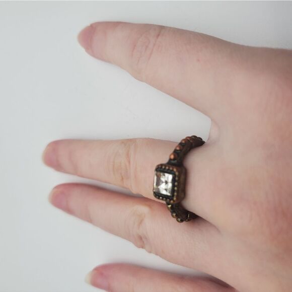 Antique crystal stretch ring adjustable size‎ - Picture 1 of 2
